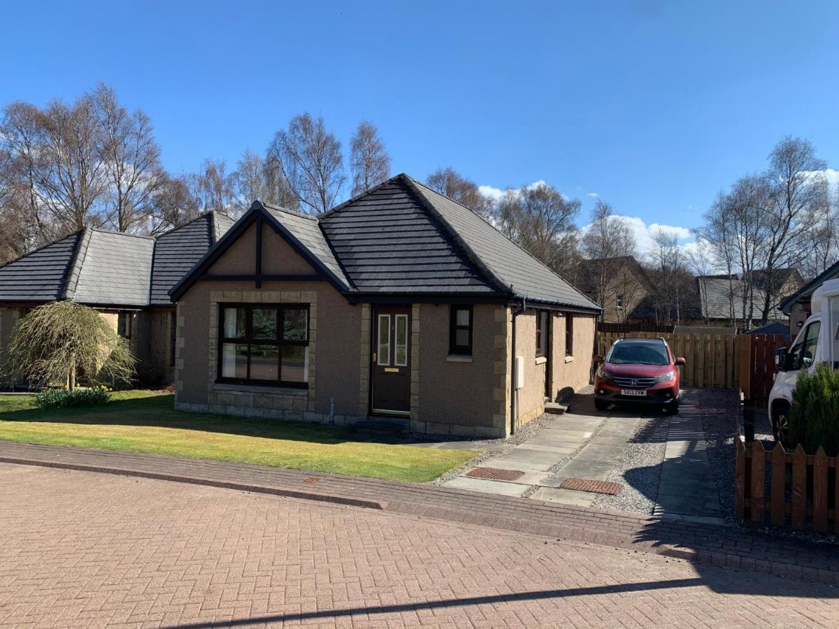Cairngorm Cottage Авімор Екстер'єр фото